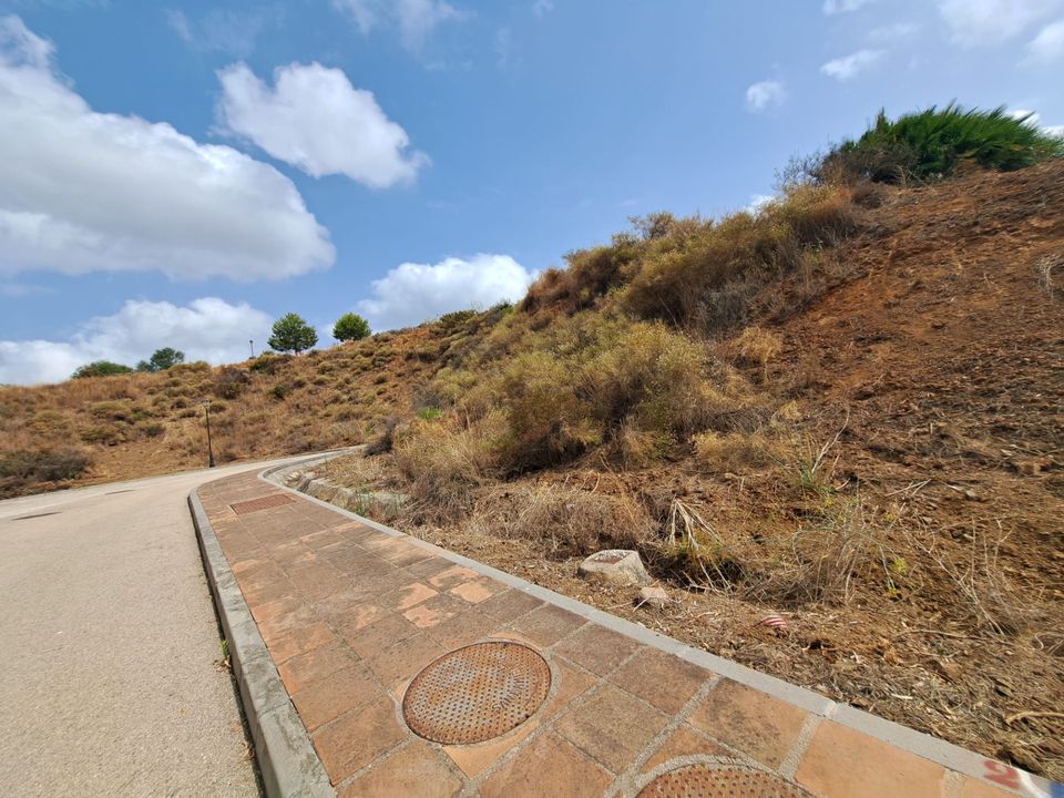 Helårsgrund i Mijas Costa, Malaga - foto 1