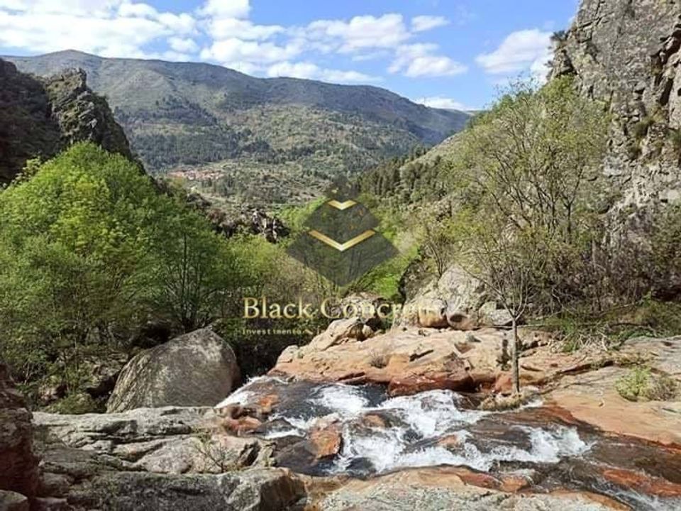 Erhvervsejendom i Guarda, Guarda - foto 1
