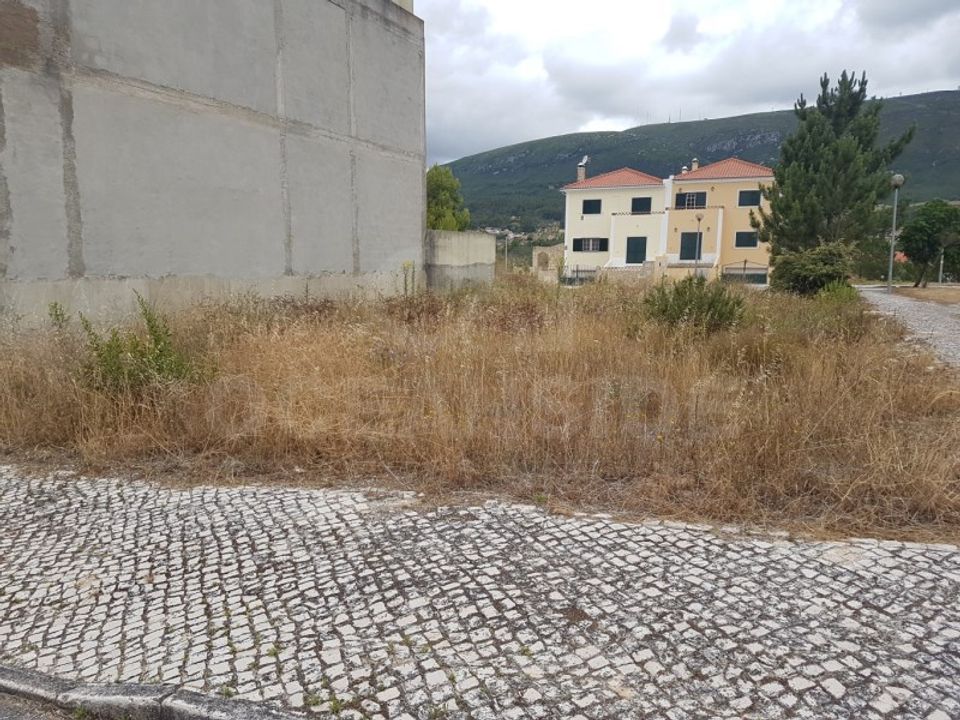 Helårsgrund i Alenquer, Lisbon - foto 1