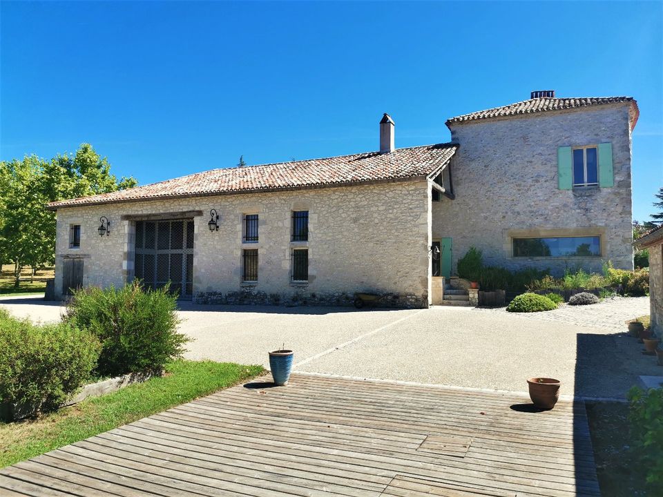 Farm i Villeneuve-sur-Lot, Lot-et-Garonne - foto 1