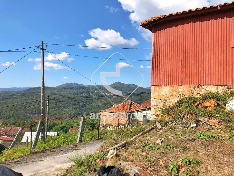 Helårsgrund i Arcos de Valdevez, Viana do Castelo - foto 1