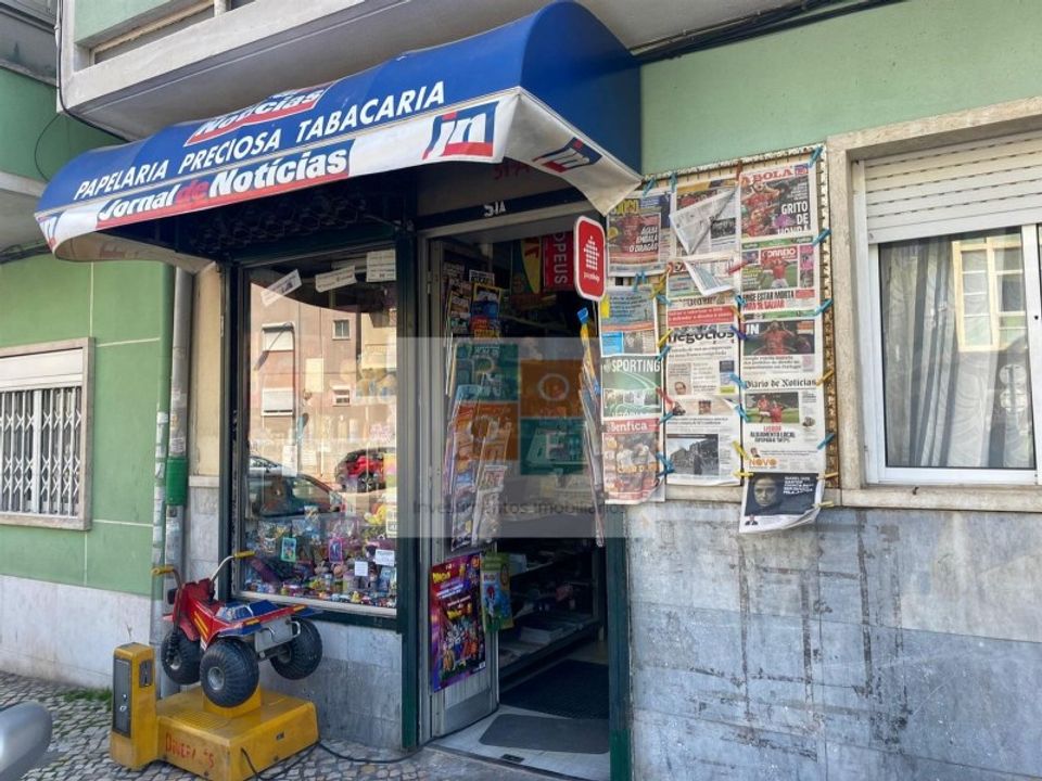 Erhvervsejendom i Amadora, Lisbon - foto 2