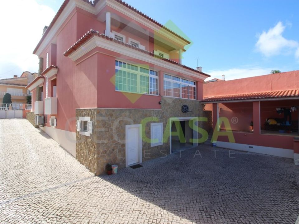 Villa in Rio de Mouro-Estacao, Lisbon - foto 3