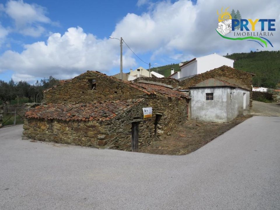 Casa de campo en Fratel, Castelo Branco - foto 1
