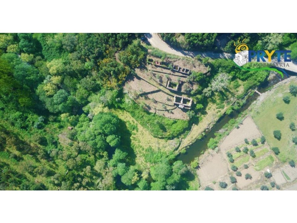 Helårsgrund i Serta, Castelo Branco - foto 1