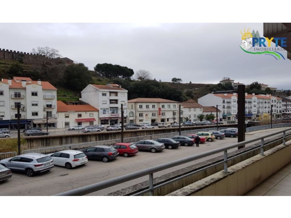 Erhvervsejendom i Serta, Castelo Branco - foto 1