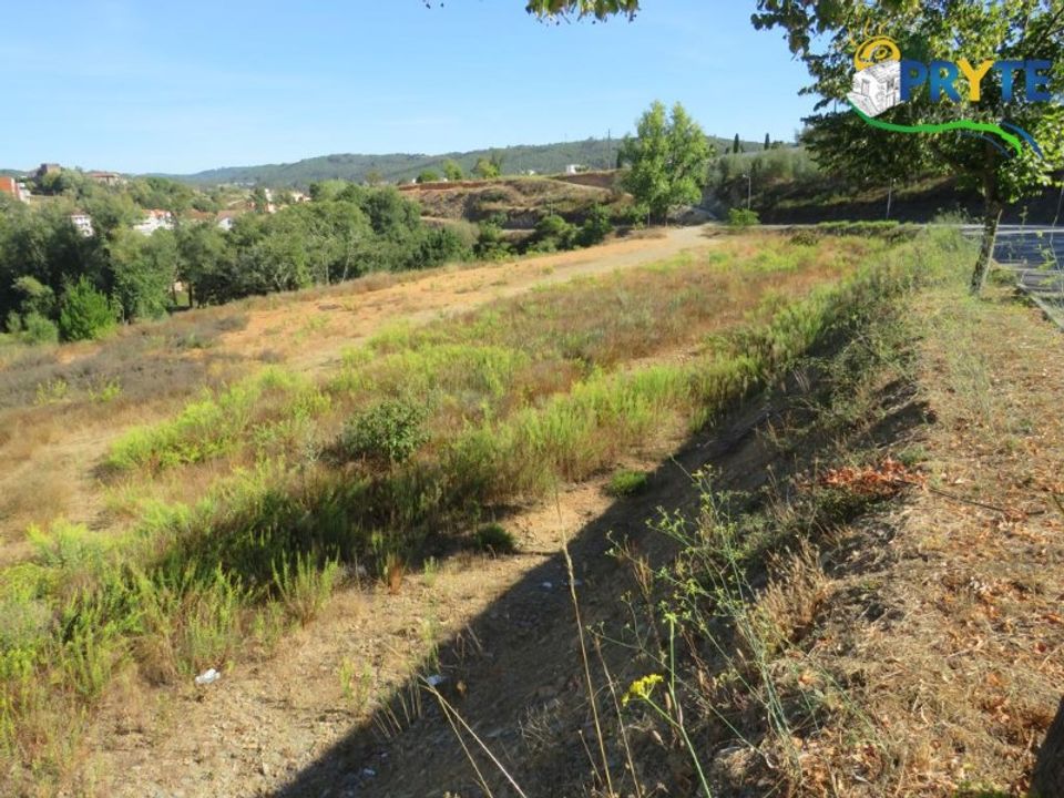 Helårsgrund i Serta, Castelo Branco - foto 1