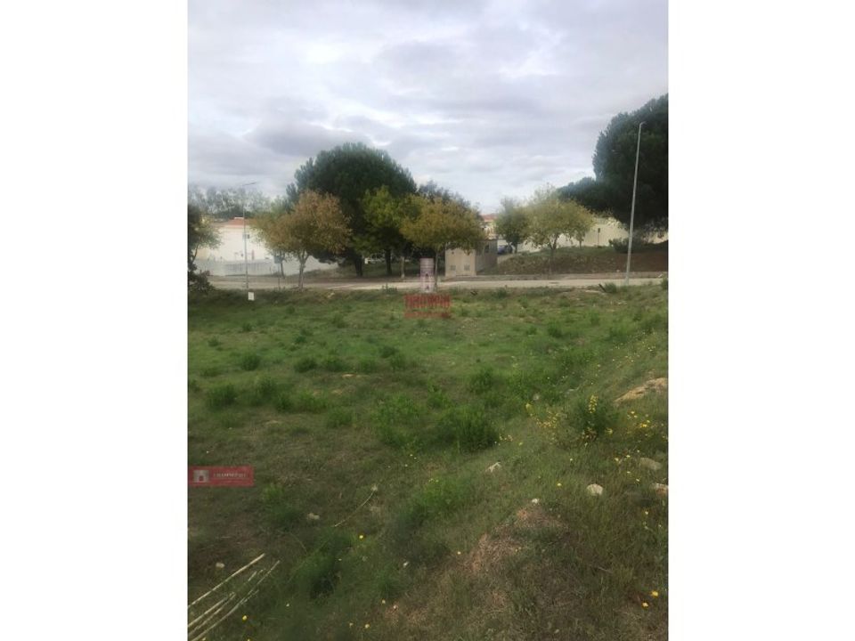 Helårsgrund i Entroncamento, Santarem - foto 1