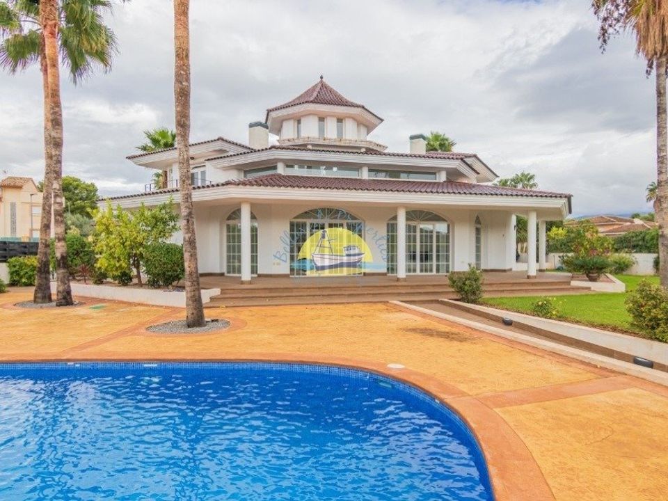 Villa i Alfaz del Pi, Alicante - foto 1