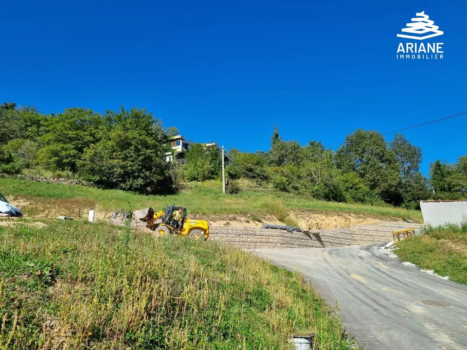 Helårsgrund i Saint-Symphorien-sur-Coise, Rhone - foto 1