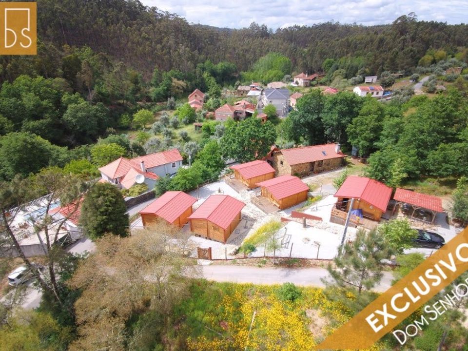Erhvervsejendom i Espinho, Viseu - foto 1