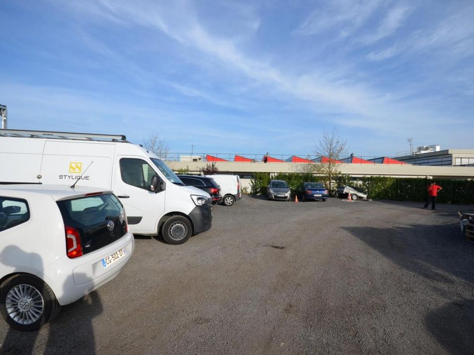 Erhvervsejendom i Guignes, Seine-et-Marne - foto 2