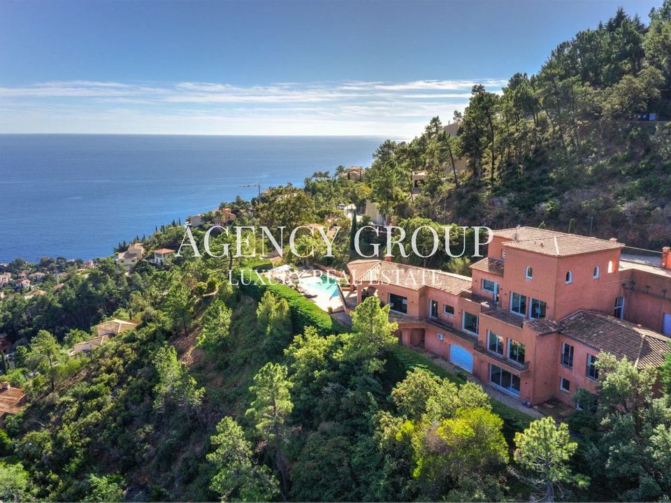 Villa i Theoule-sur-Mer, Alpes-Maritimes - foto 1