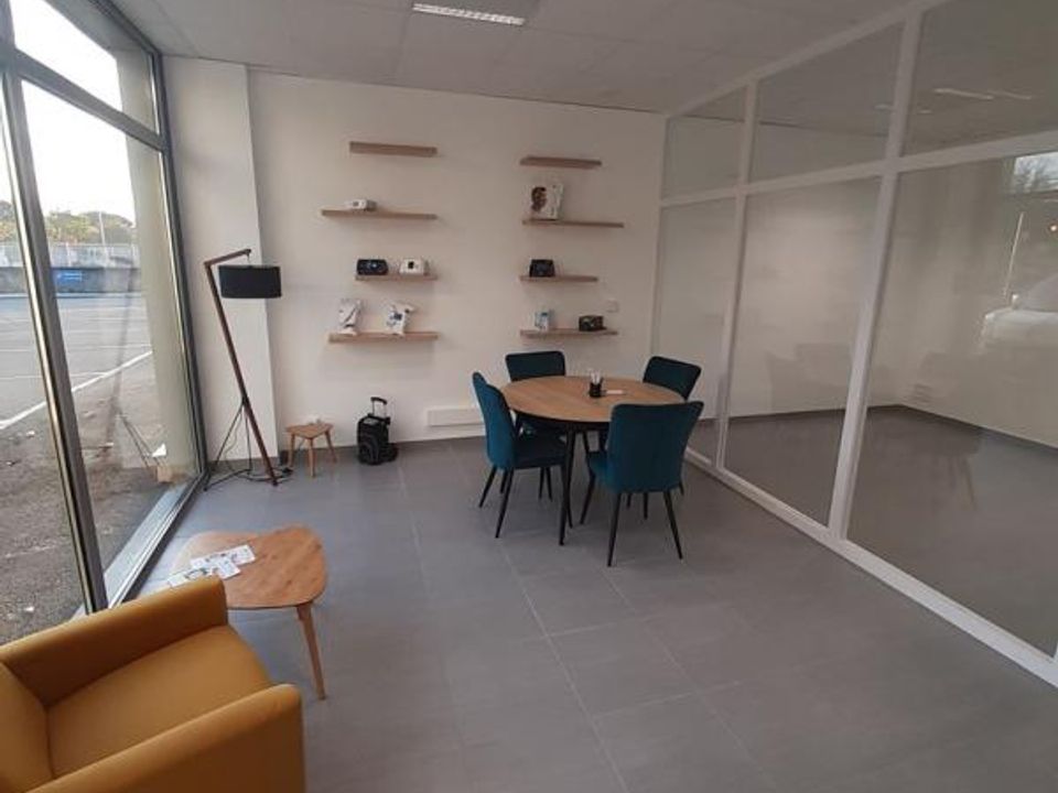 L'establiment comercial a Brive-la-Gaillarde, Correze - foto 3