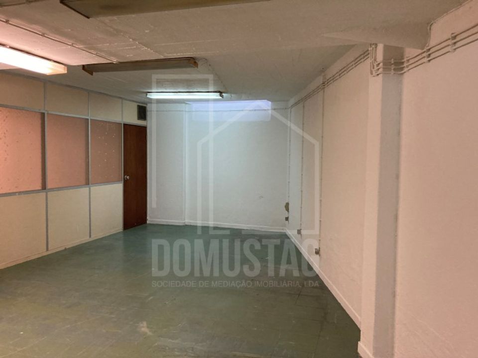 Erhvervsejendom i Odivelas, Lisbon - foto 5