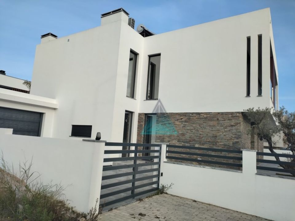 Byhus i Corroios, Setubal - foto 1