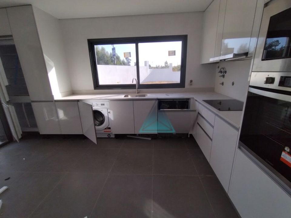 Byhus i Corroios, Setubal - foto 3