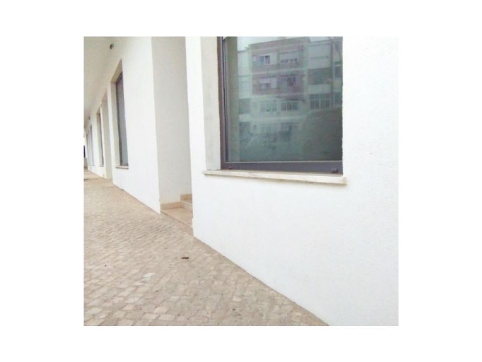 Erhvervsejendom i Carnaxide, Lisbon - foto 2