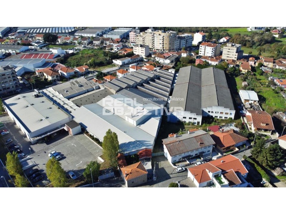 Erhvervsejendom i Nogueira, Porto - foto 3