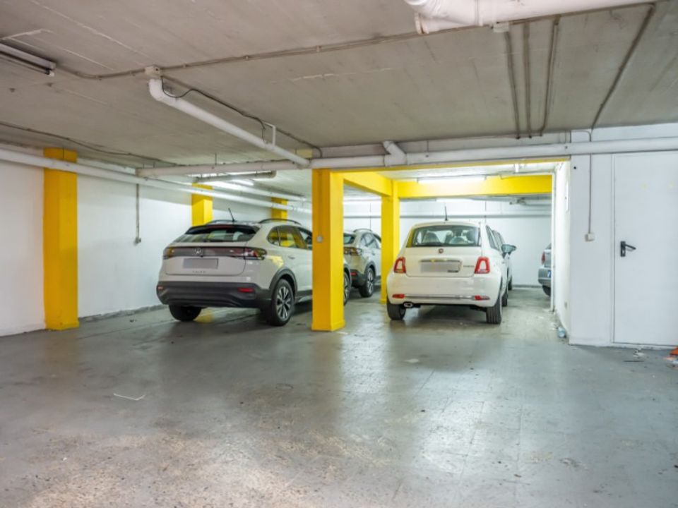 Garage i Belas, Lisbon - foto 2