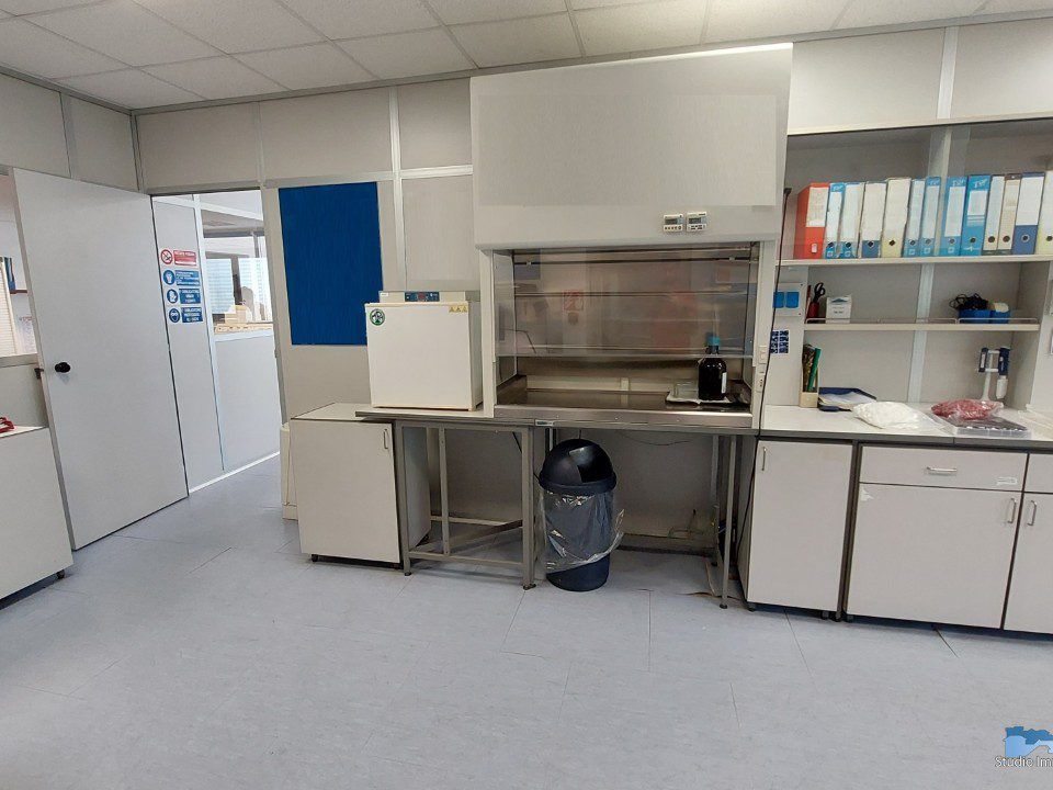 L'establiment comercial a Lessolo, Turin - foto 5