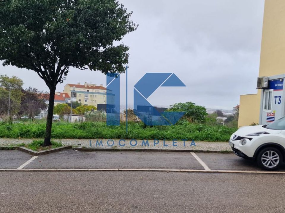 Helårsgrund i Amadora, Lisbon - foto 2