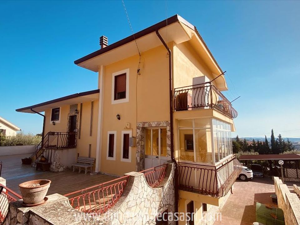 Villa i Caltanissetta, Caltanissetta - foto 3