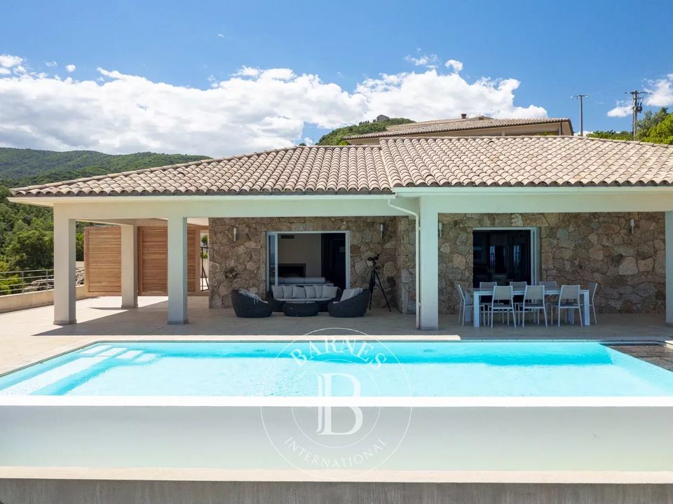 Villa i Sari-Solenzara, Corse-du-Sud - foto 1