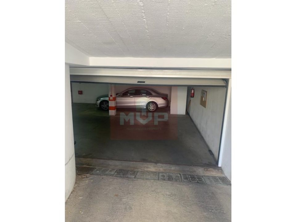 Garage i Faro, Faro - foto 3