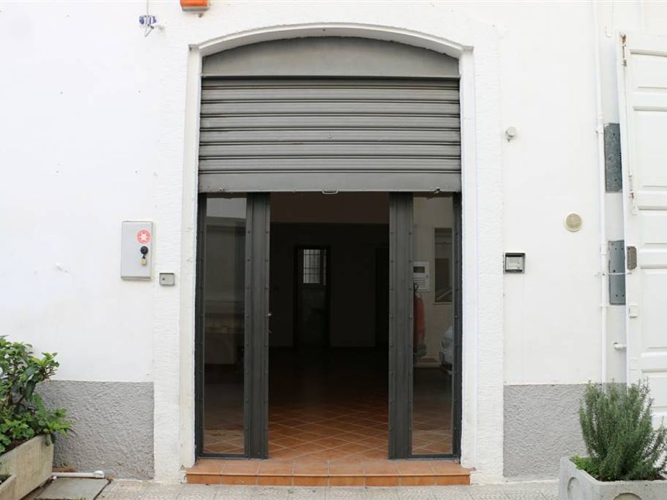 Erhvervsejendom i Martina Franca, Taranto - foto 2