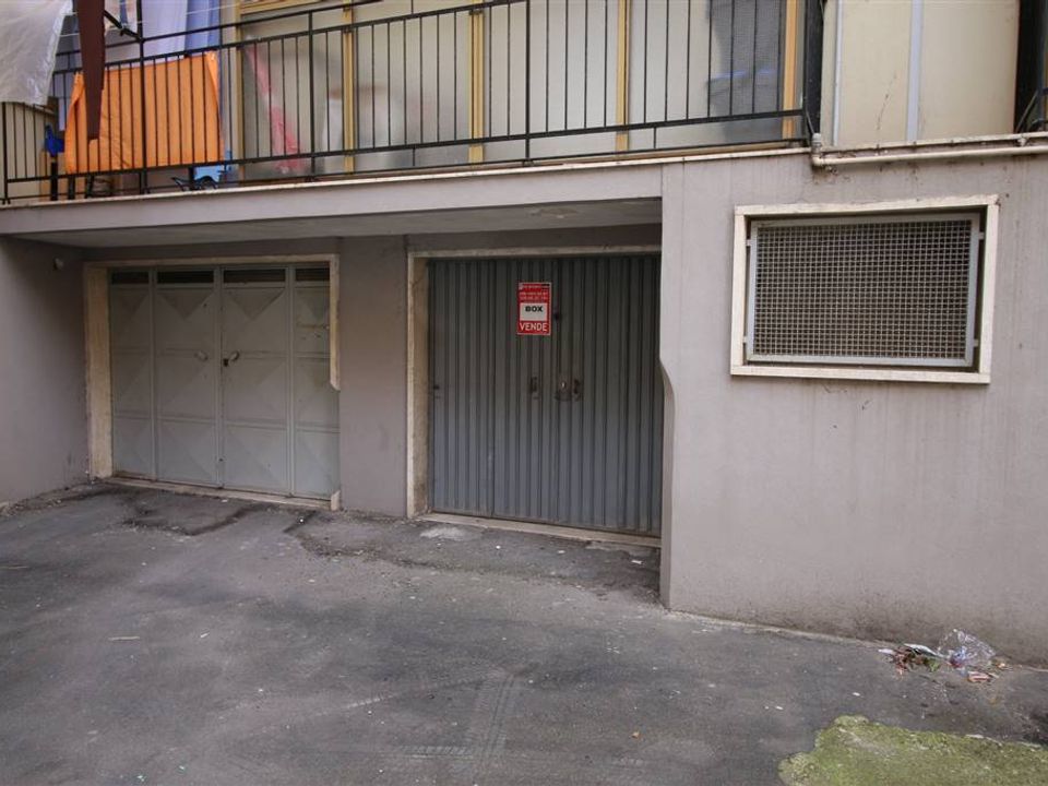 Garasje i Martina Franca, Taranto - bilde 1