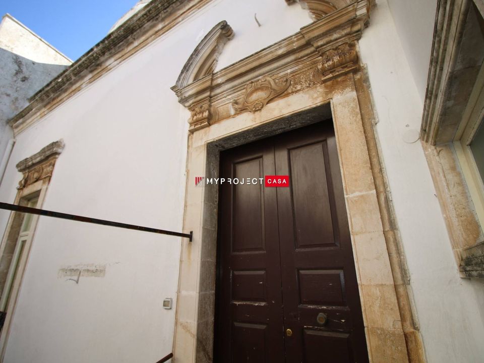 Erhvervsejendom i Martina Franca, Taranto - foto 1