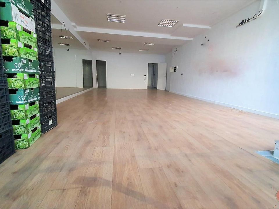 Erhvervsejendom i Velez De Benaudalla, Granada - foto 2