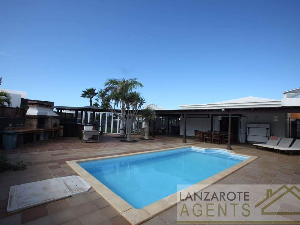 Villa i Playa Blanca (Yaiza), Lanzarote - foto 1