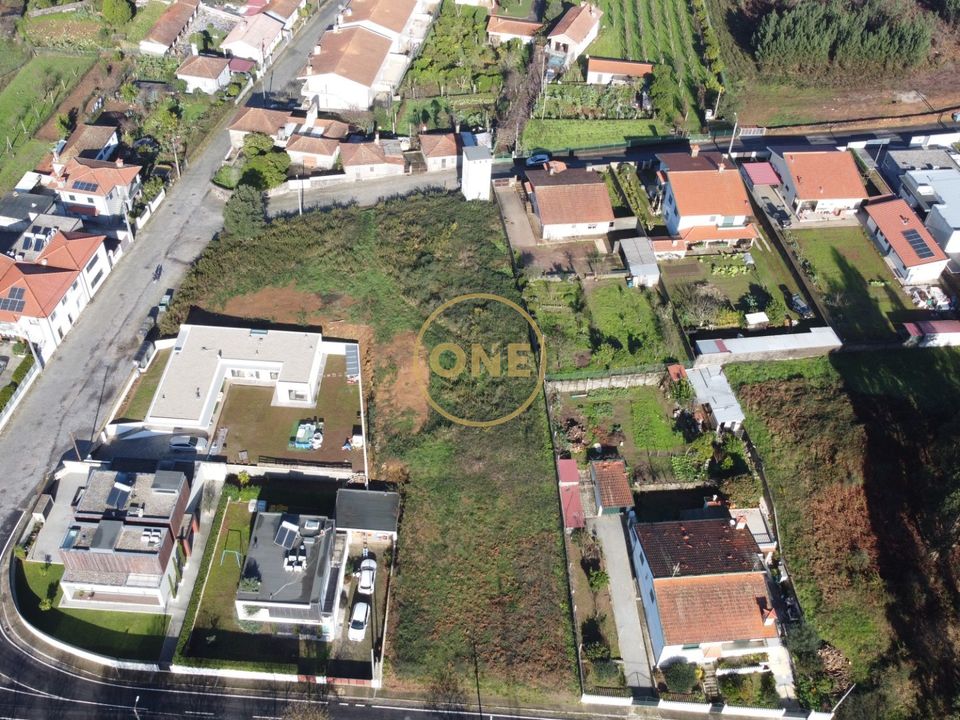 Helårsgrund i Santo Tirso, Porto - foto 2