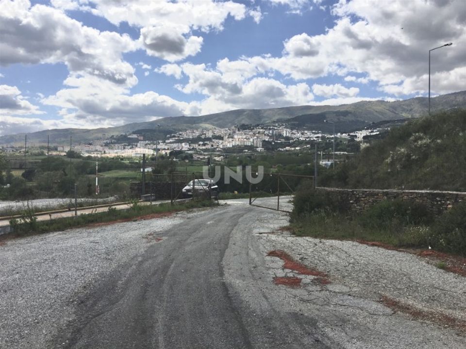 Erhvervsejendom i Covilha, Castelo Branco - foto 5