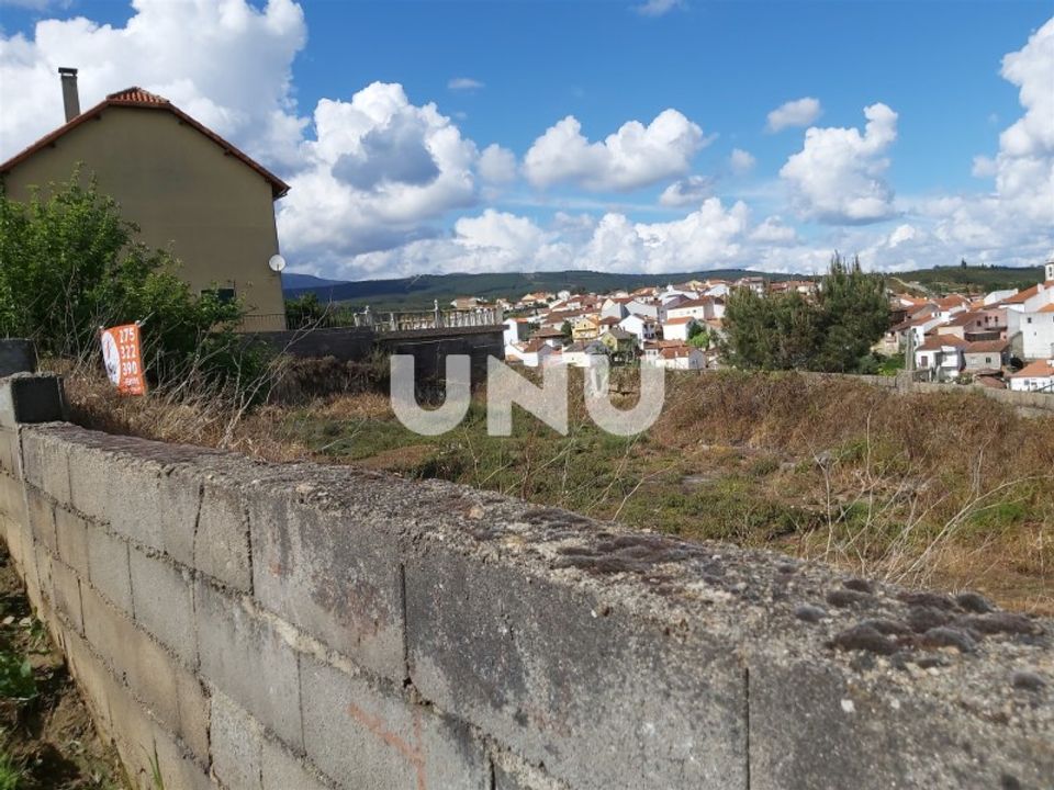 Helårsgrund i Peso e Vales do Rio, Castelo Branco - foto 1