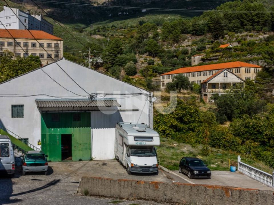 Erhvervsejendom i Covilha, Castelo Branco - foto 1