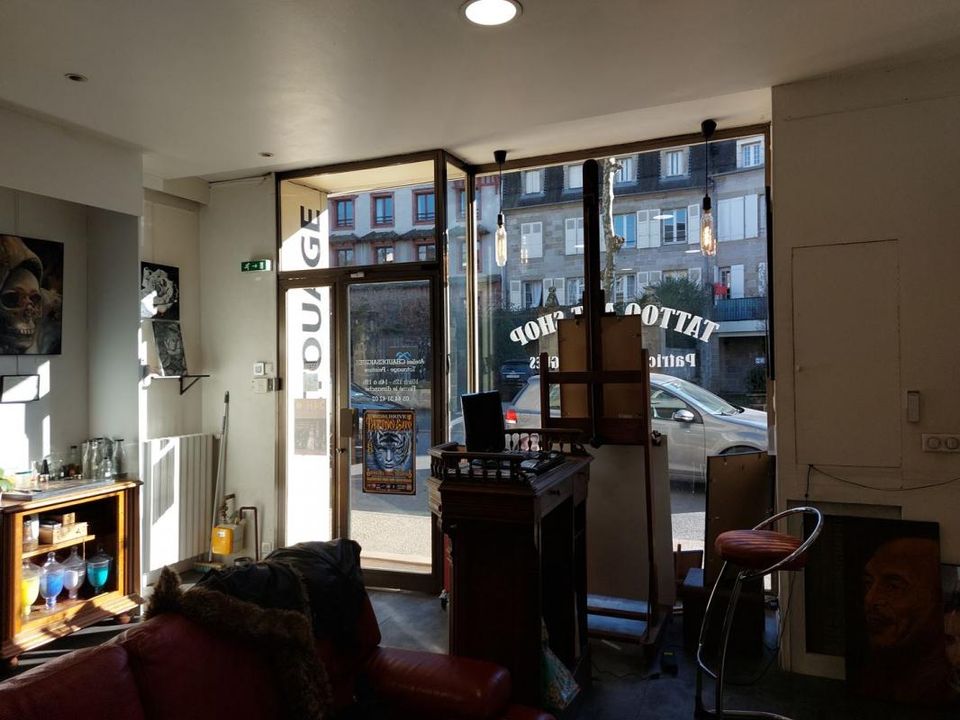 L'establiment comercial a Brive-la-Gaillarde, Correze - foto 2