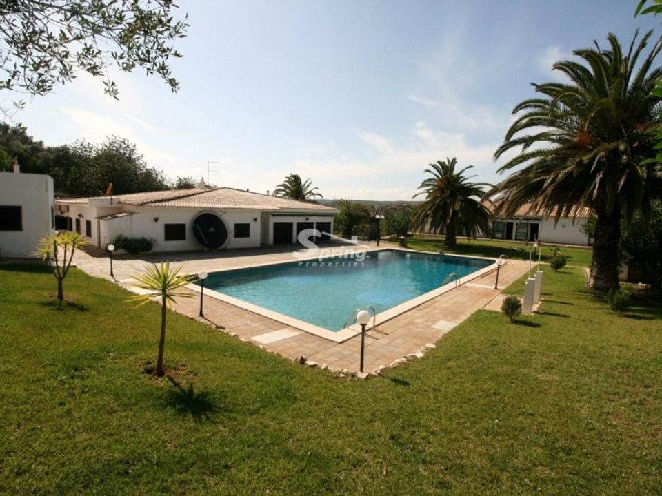 Villa i Mexilhoeira Grande, Faro - foto 1