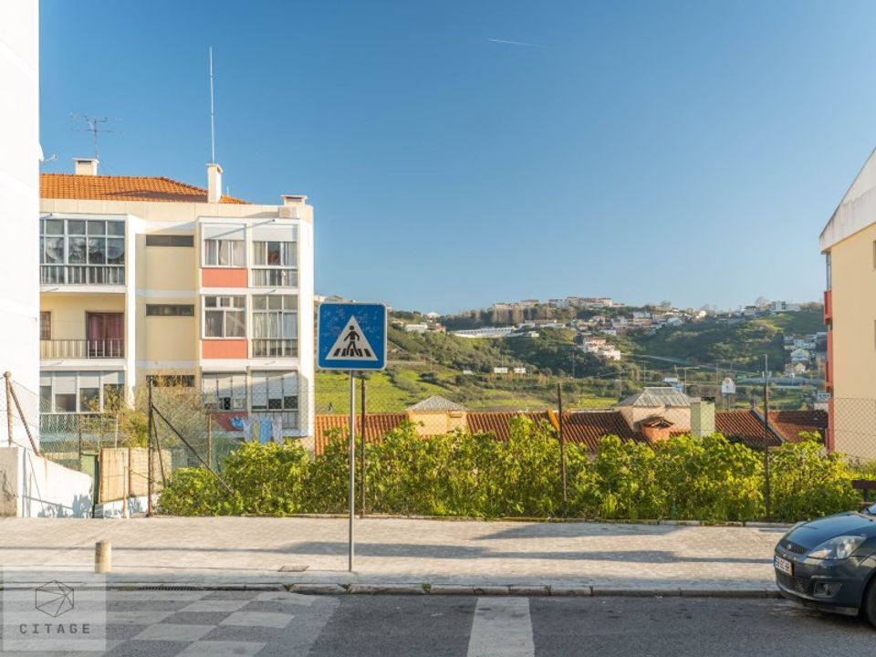 Helårsgrund i Odivelas, Lisbon - foto 1