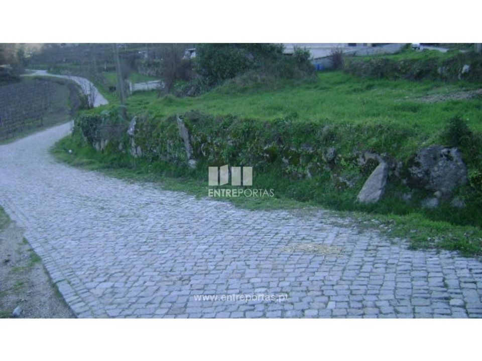 Helårsgrund i Marco de Canaveses, Porto - foto 2