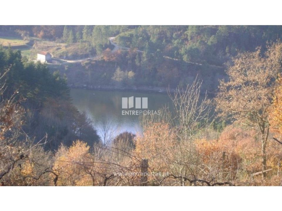 Helårsgrund i Banho e Carvalhosa, Porto - foto 1