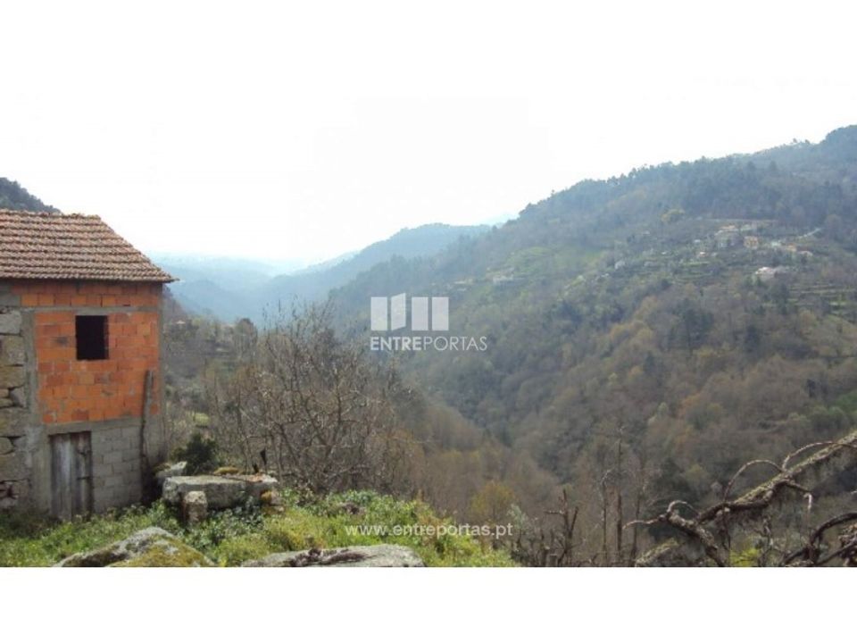 Helårsgrund i Ferreiros de Tendais, Viseu - foto 3