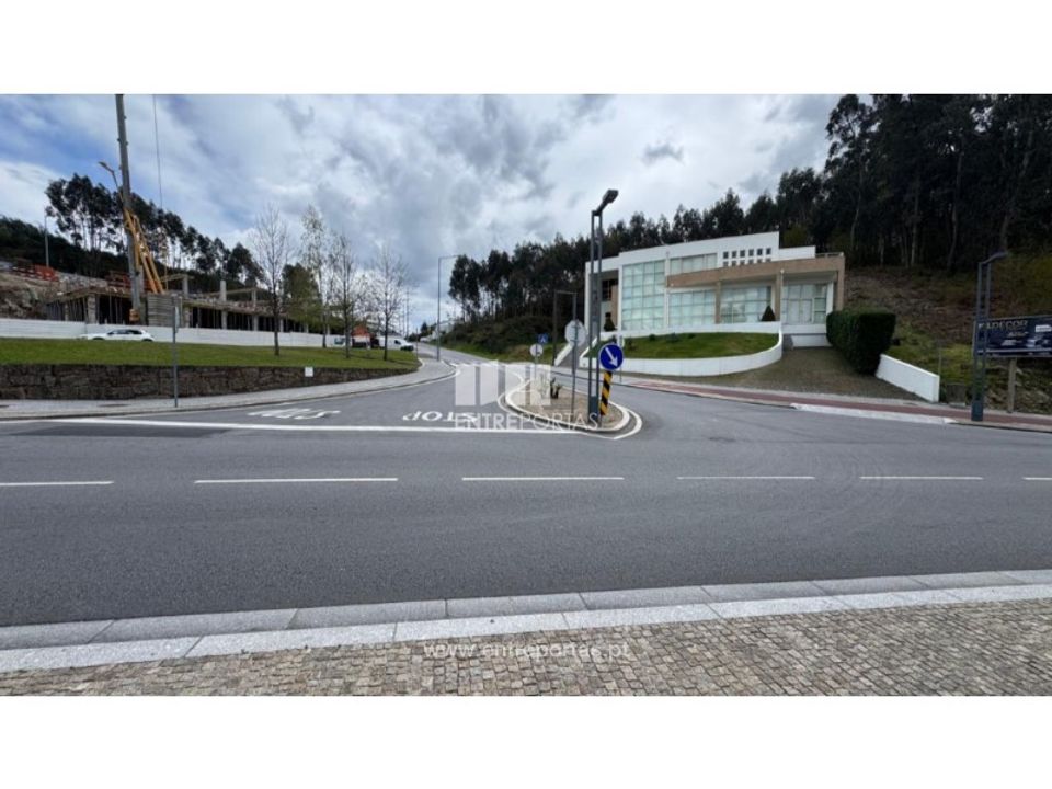 Helårsgrund i Pacos de Ferreira, Porto - foto 3