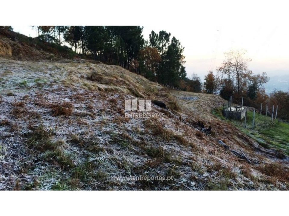 Helårsgrund i Ferreiros de Tendais, Viseu - foto 1