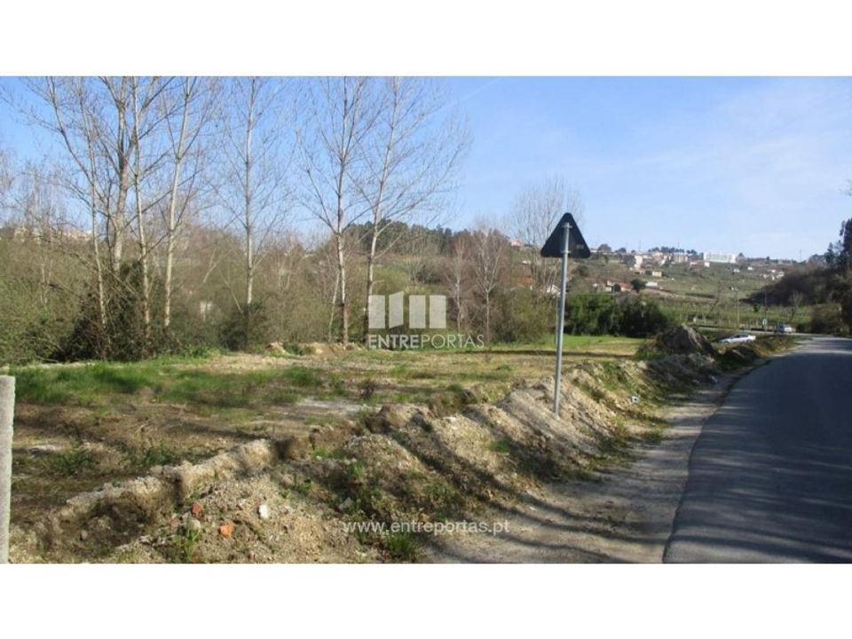 Helårsgrund i Marco de Canaveses, Porto - foto 1
