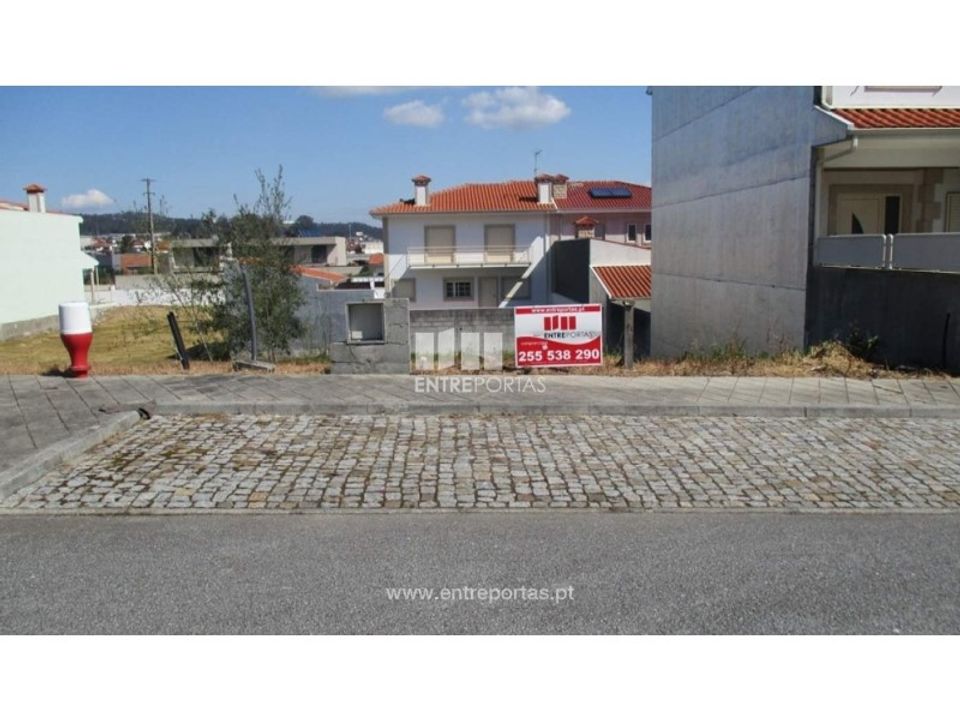 Helårsgrund i Marco de Canaveses, Porto - foto 1