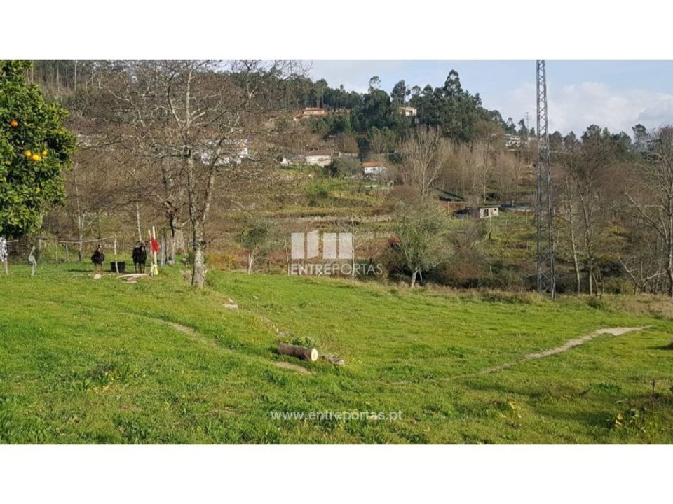 Helårsgrund i Penhalonga e Pacos de Gaiolo, Porto - foto 2