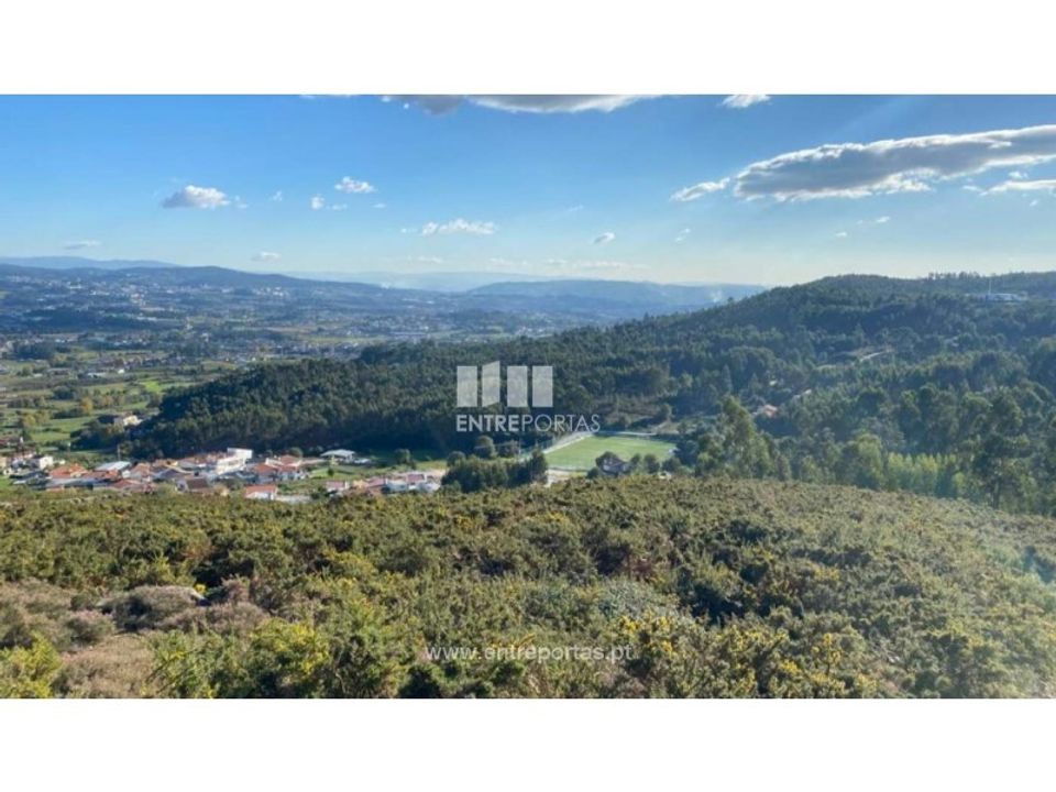 Helårsgrund i Figueiras e Covas, Porto - foto 1